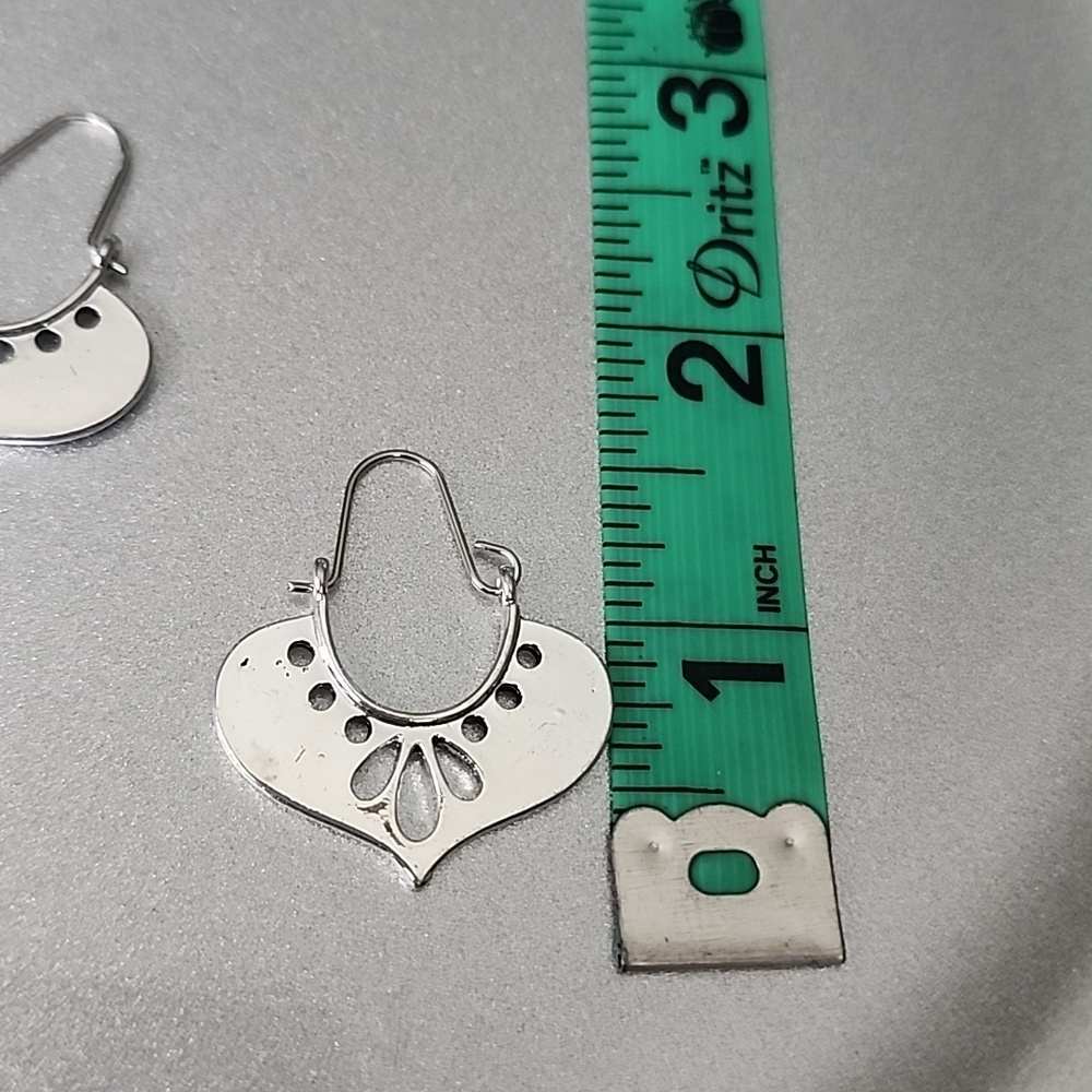 Boho Tribal Cut out Dangle Hoop Earrings HP - Picture 3 of 3